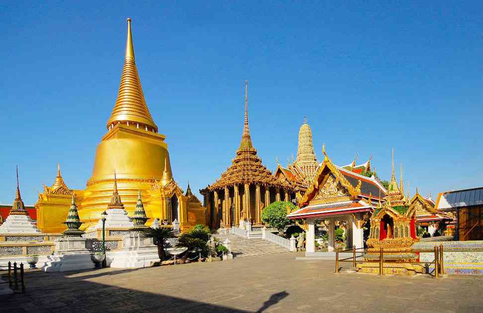 Đi Thái Lan mang bao nhiêu tiền? Cập nhật chi phí chi tiết và mẹo tiết kiệm 2026 7 Giá vé máy bay đi Thái Lan hiện nay bao nhiêu tiền?